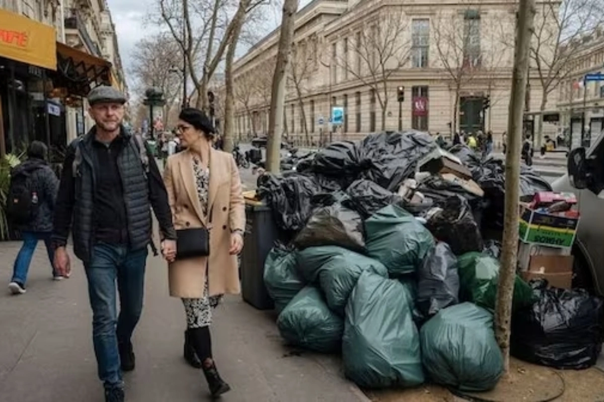 Olimpiadanın açılışı ərəfəsində Paris zibillə doldu