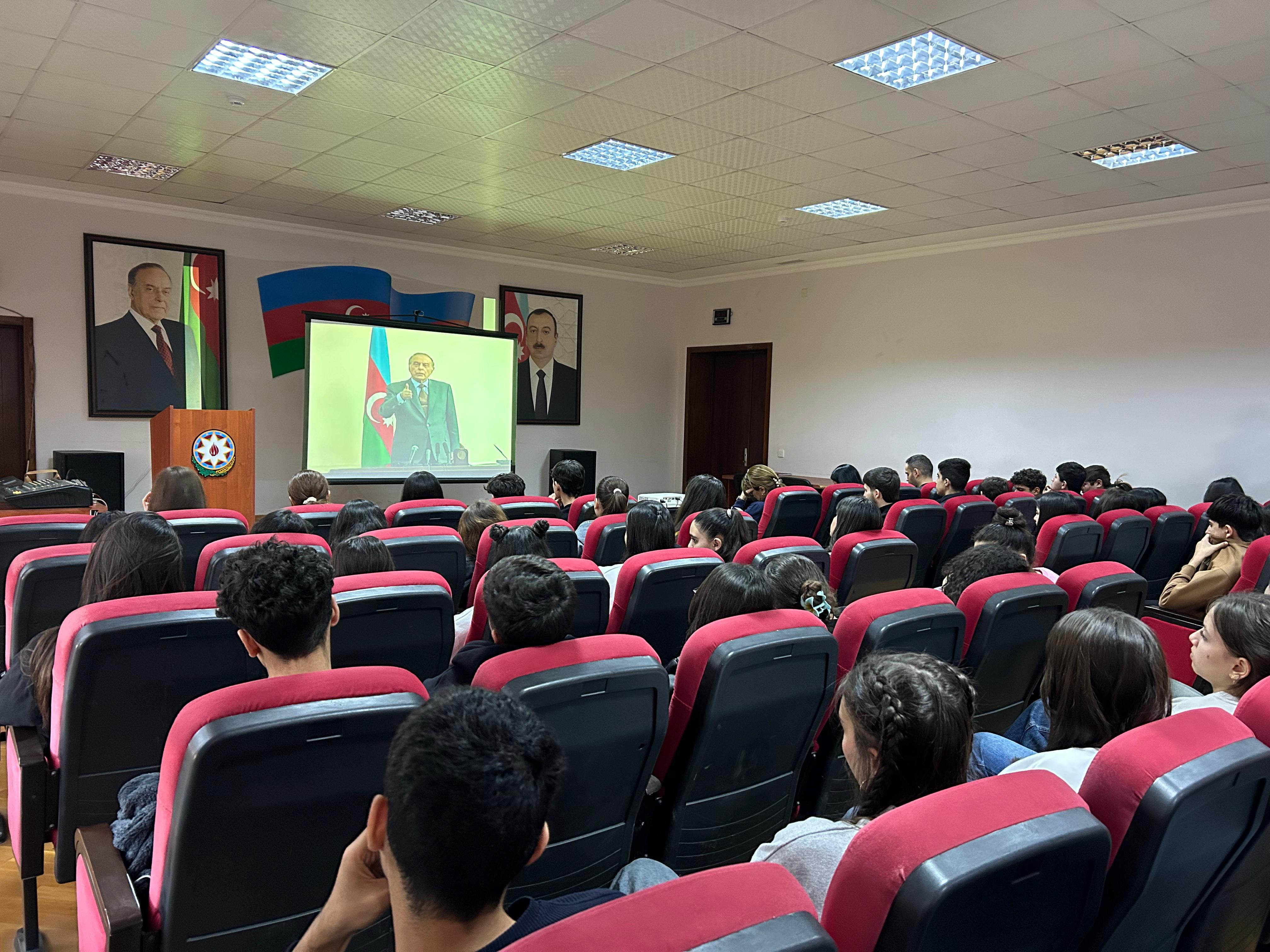 Bakı Texniki Kollecində Ümummilli lider Heydər Əliyevin anim günü ilə əlaqədar tədbir keçirildi.